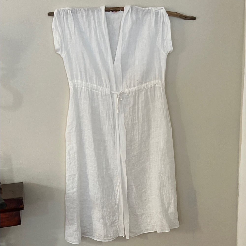 Elegant White Midi Dress